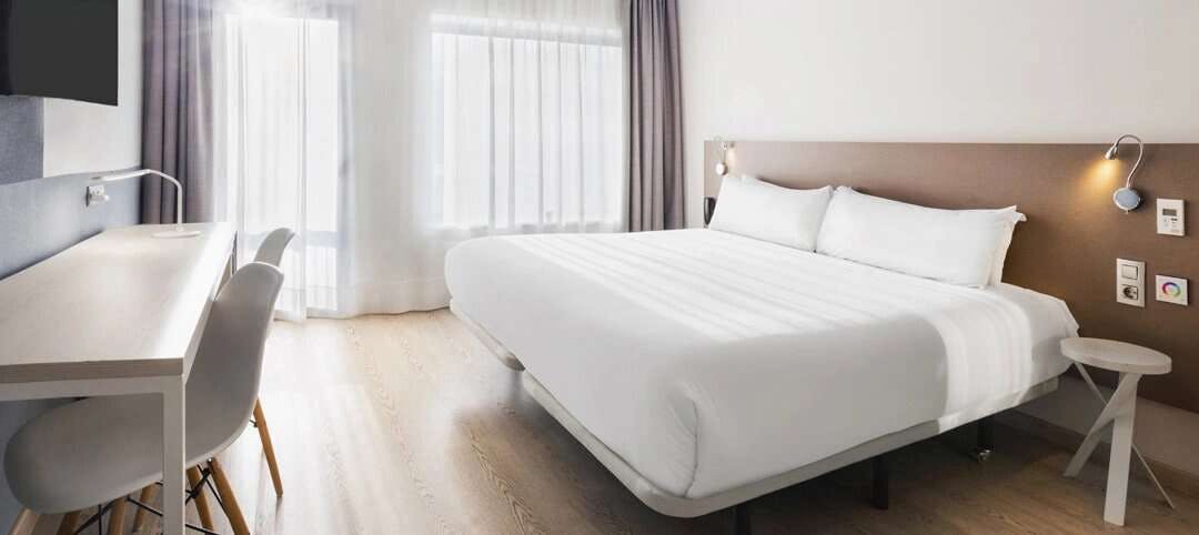 Hotel B&B HOTEL Donostia San Sebastián Aeropuerto photo 1