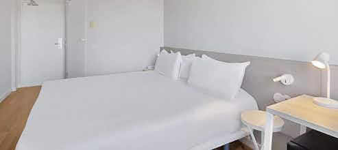 Hotel B&B HOTEL Zaragoza Centro photo 2