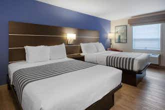 Hotel SureStay Plus Hotel by Best Western Kincardine photo 2
