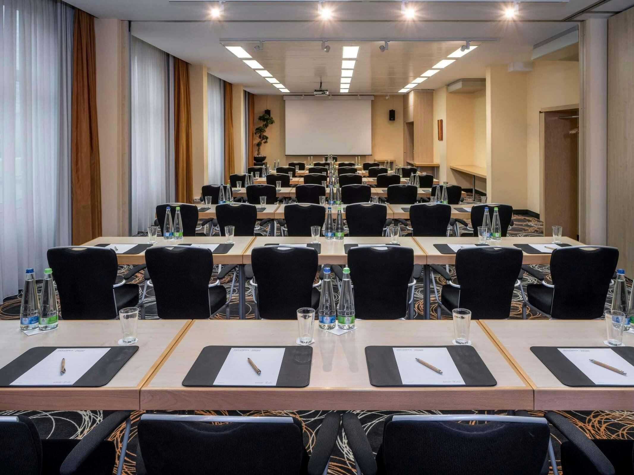 Mövenpick Hotel Nürnberg Airport