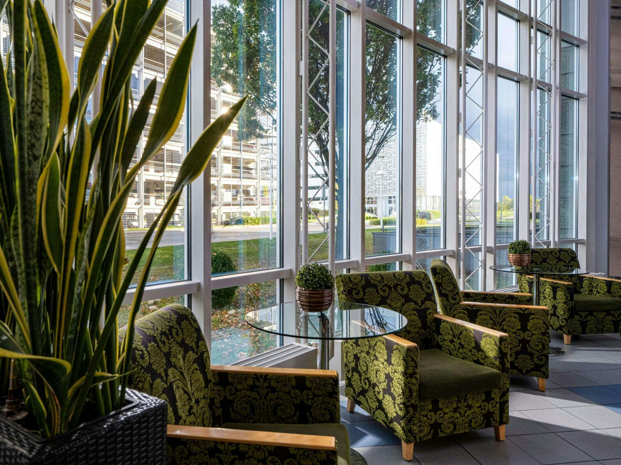 Hotel Mövenpick Hotel Nürnberg Airport photo 4