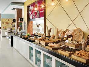 Hotel MOVENPICK JUMEIRAH LAKES TOWER photo 1