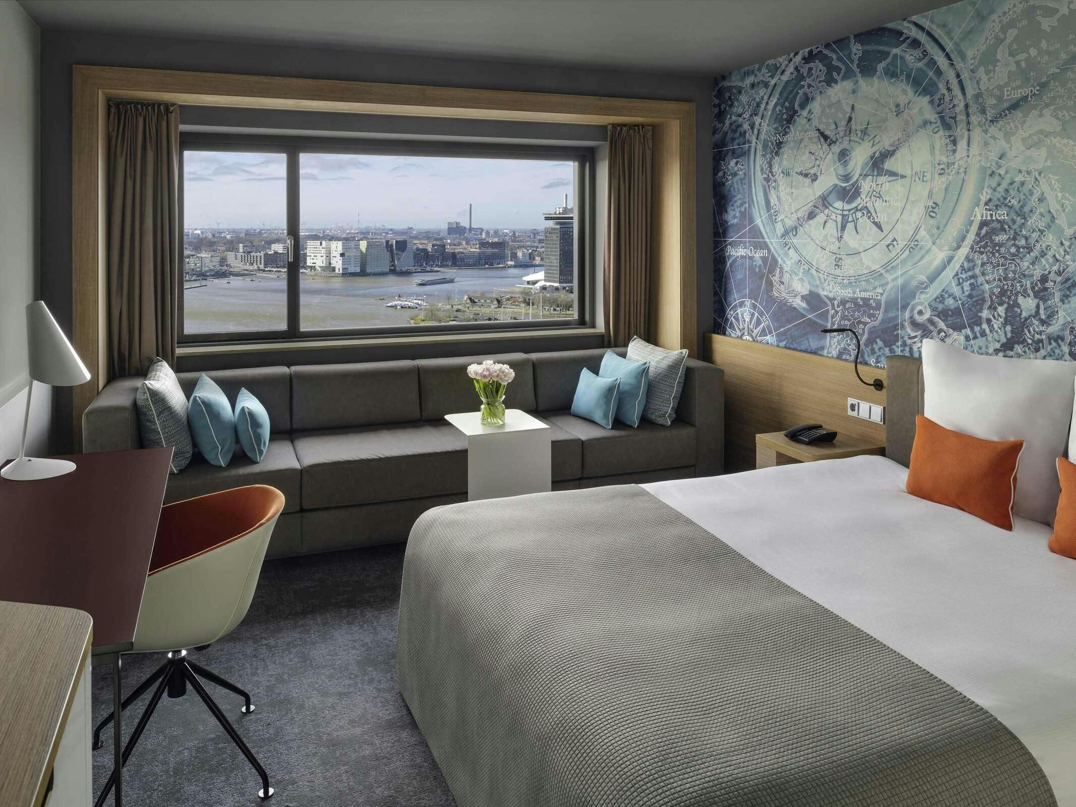 Hotel Mövenpick Hotel Amsterdam City Center photo 5