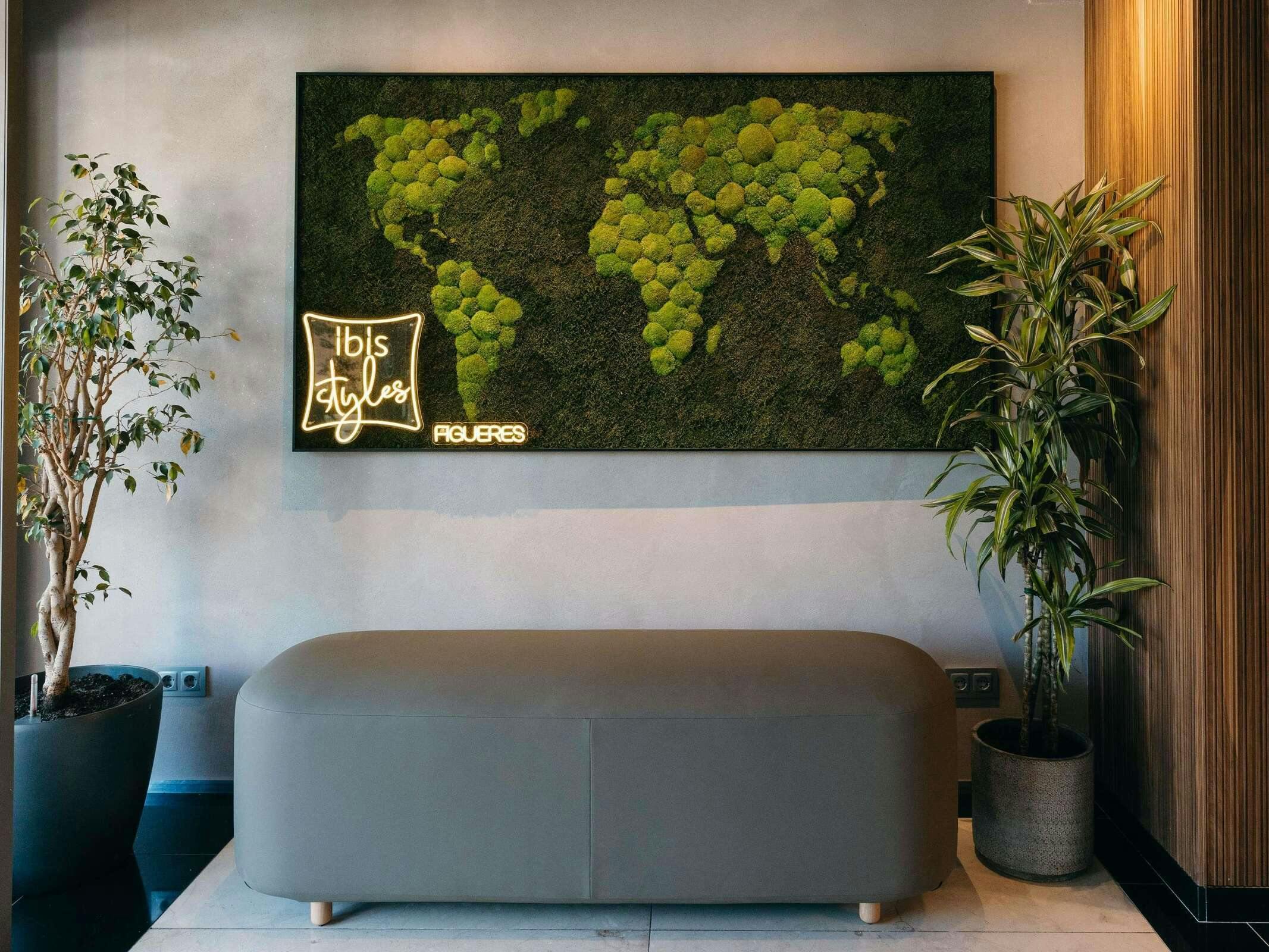 Hotel Ibis Styles Figueres Ronda photo 2