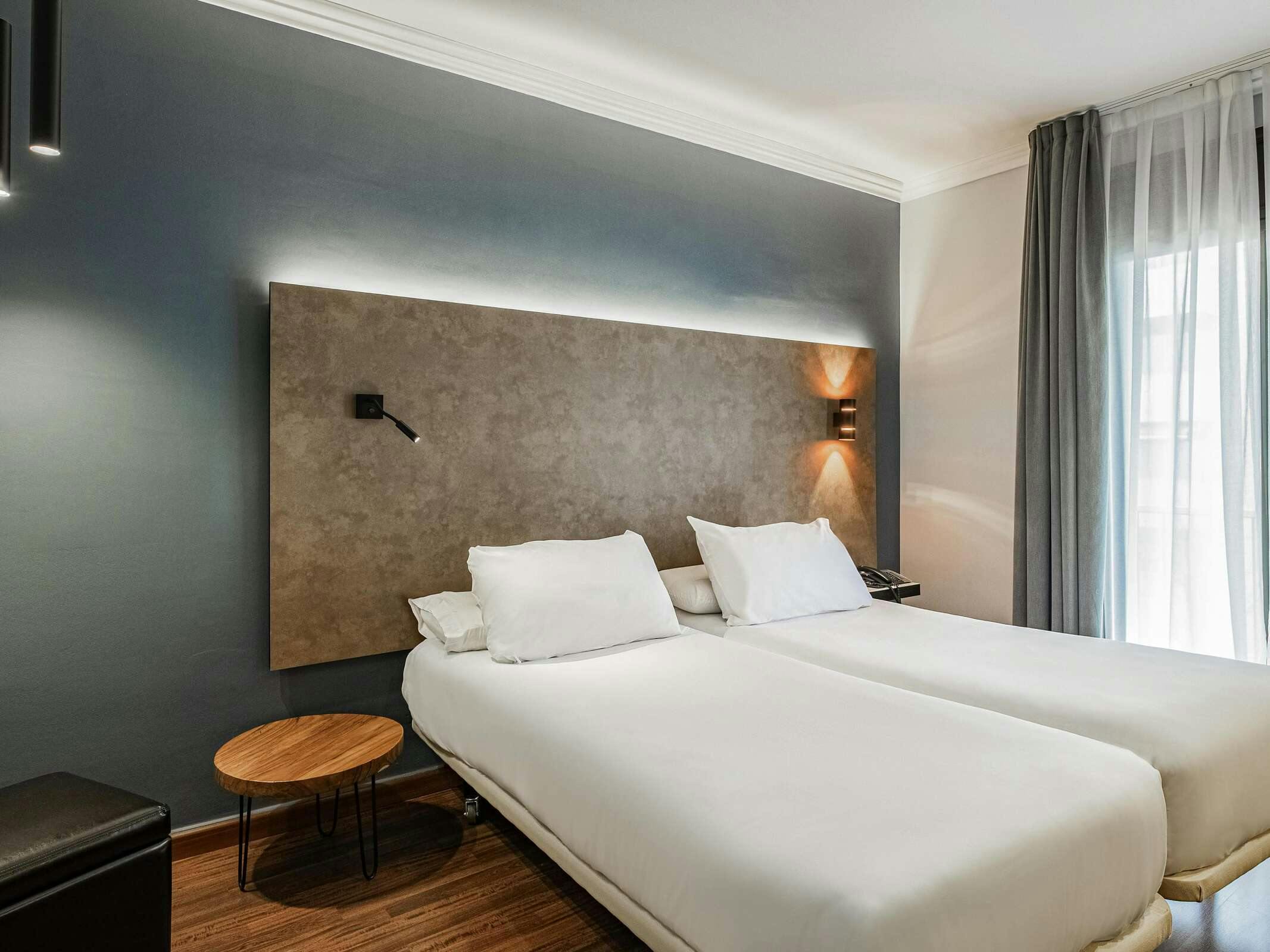 Hotel Ibis Styles Figueres Ronda photo 5