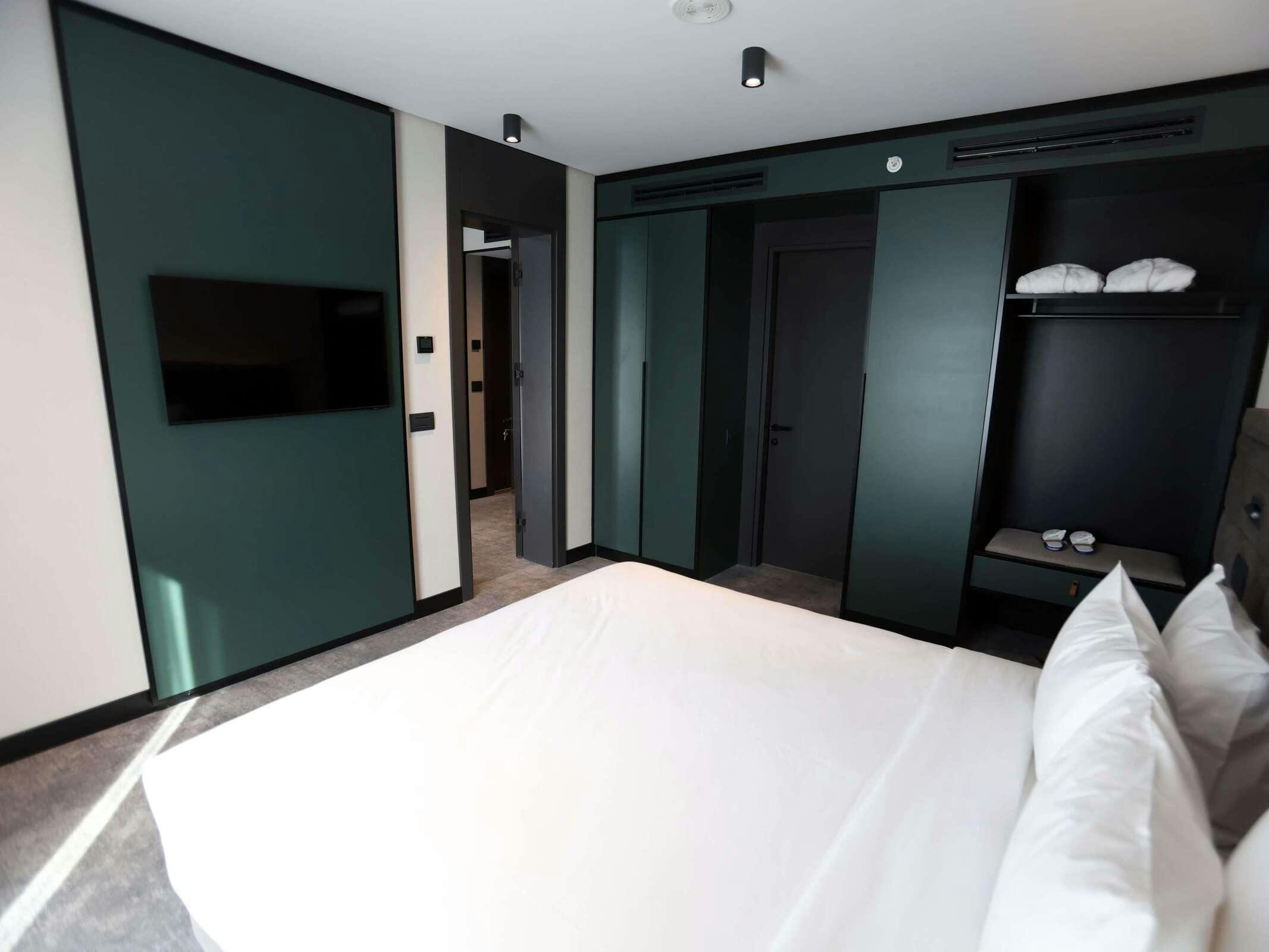 Hotel Novotel Tbilisi Center photo 5