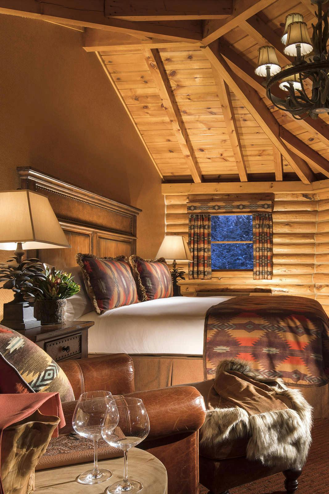 Hotel Rustic Inn Creekside Resort & Spa photo 1