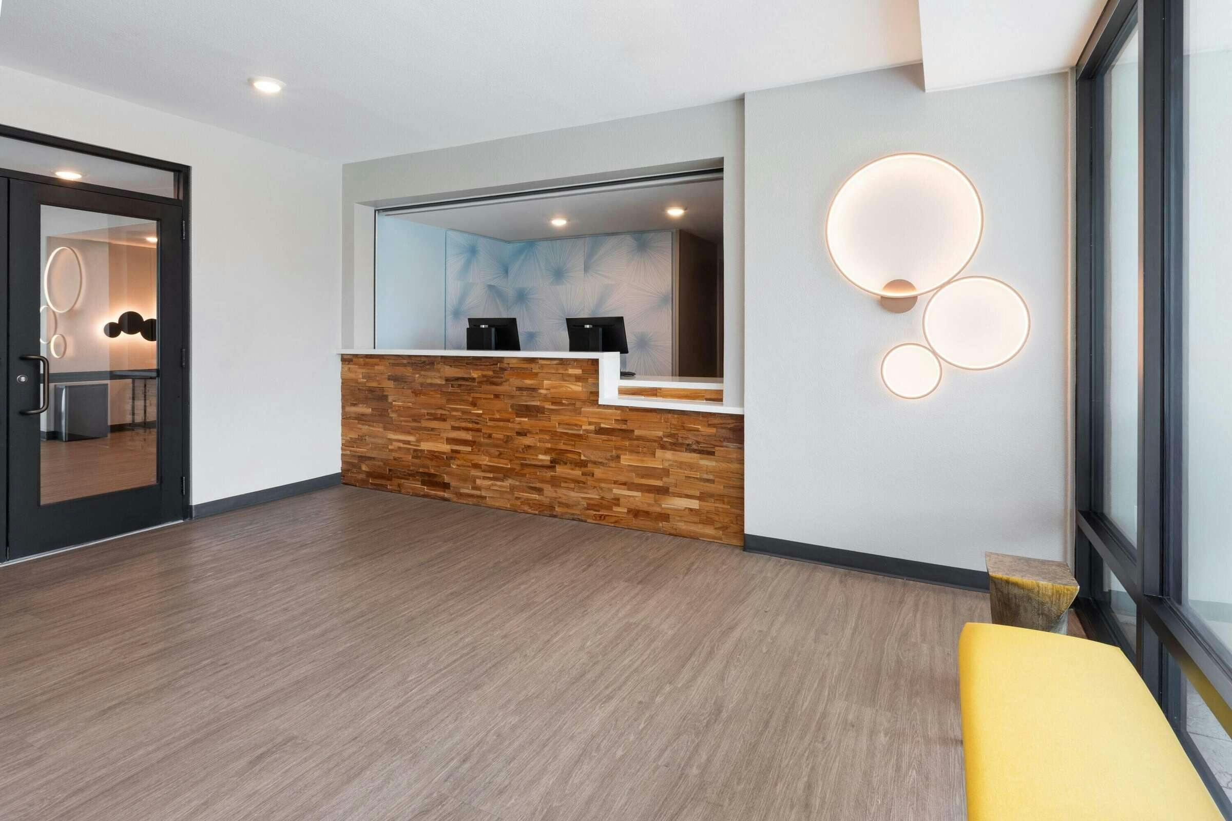 Hotel Echo Suites Pasadena photo 1
