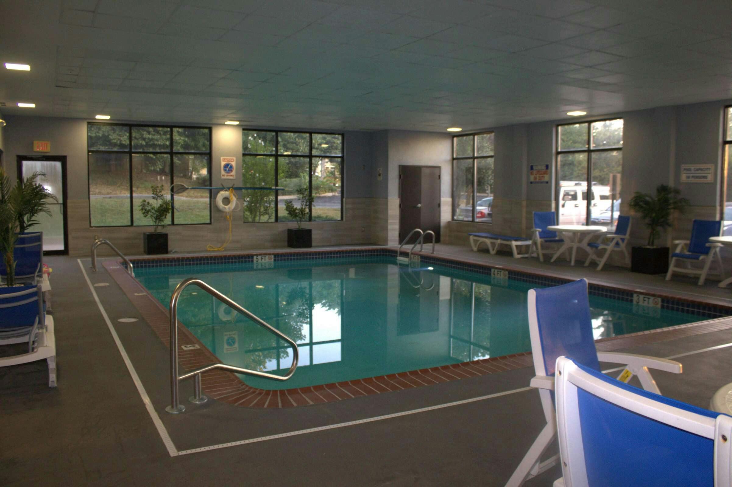 Hotel Wingate North East photo 3
