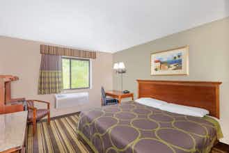 Hotel Super 8 Tltn/Lk Winnipesaukee photo 5