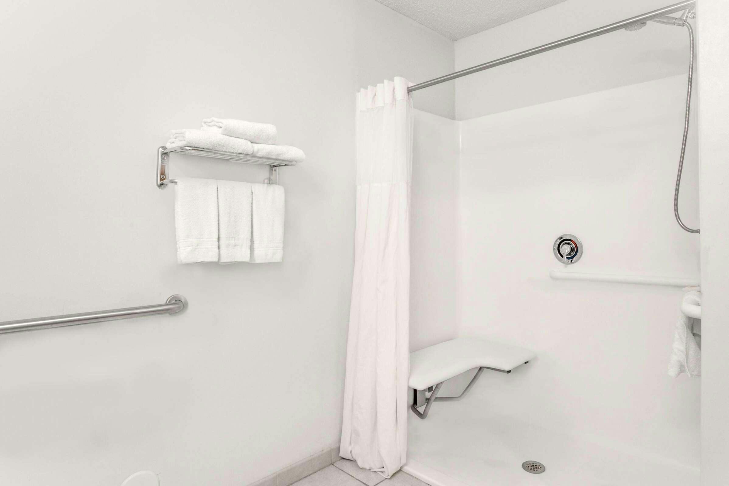 Hotel Days Inn Greensboro NC photo 2