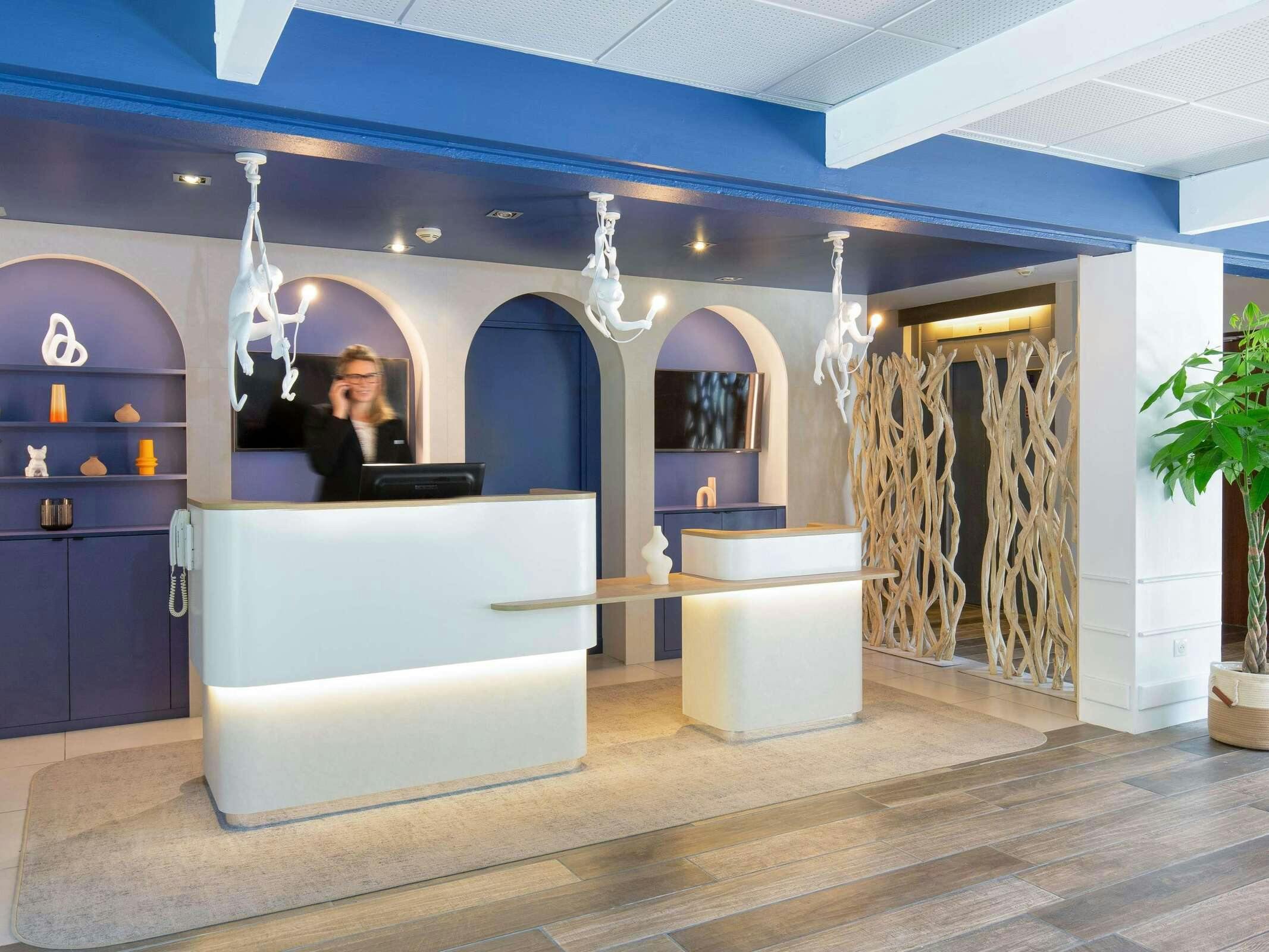 Hotel Novotel Pont de L'Arc Fenouillères photo 4