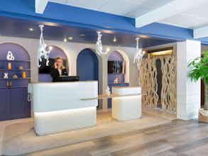 Hotel Novotel Pont de L'Arc Fenouillères photo 4
