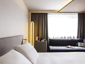 Hotel Novotel Nancy photo 2