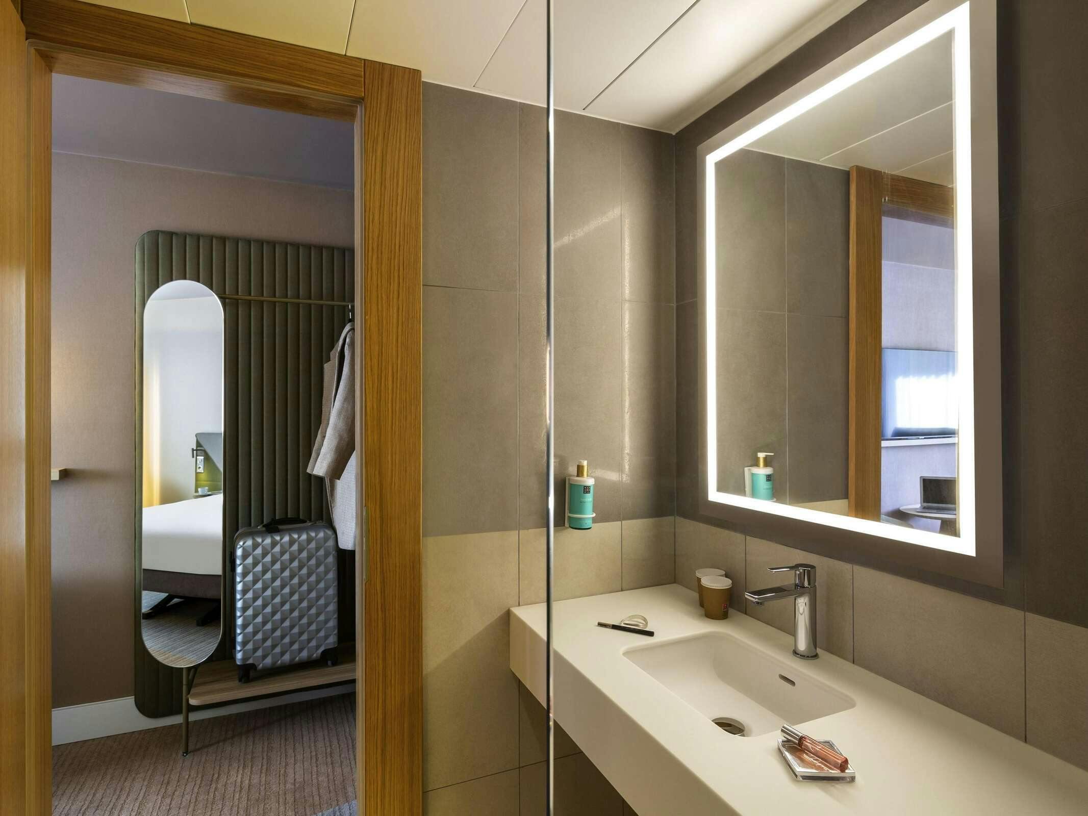 Hotel Novotel Nancy photo 3