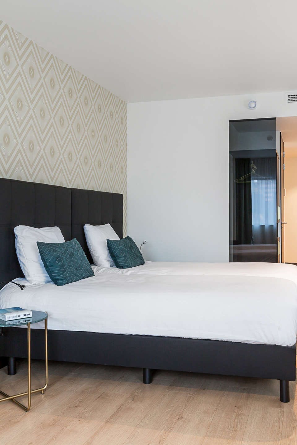 Hotel The James Hotel Rotterdam photo 4