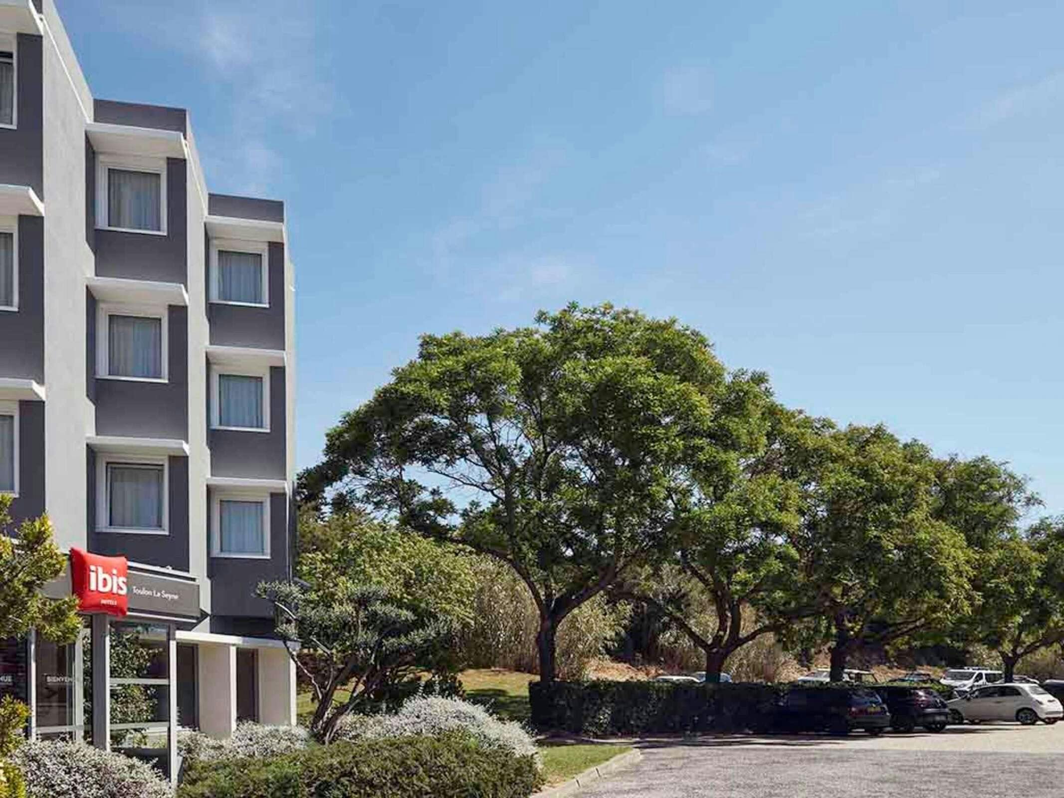 Hotel Ibis Toulon La Seyne photo 3