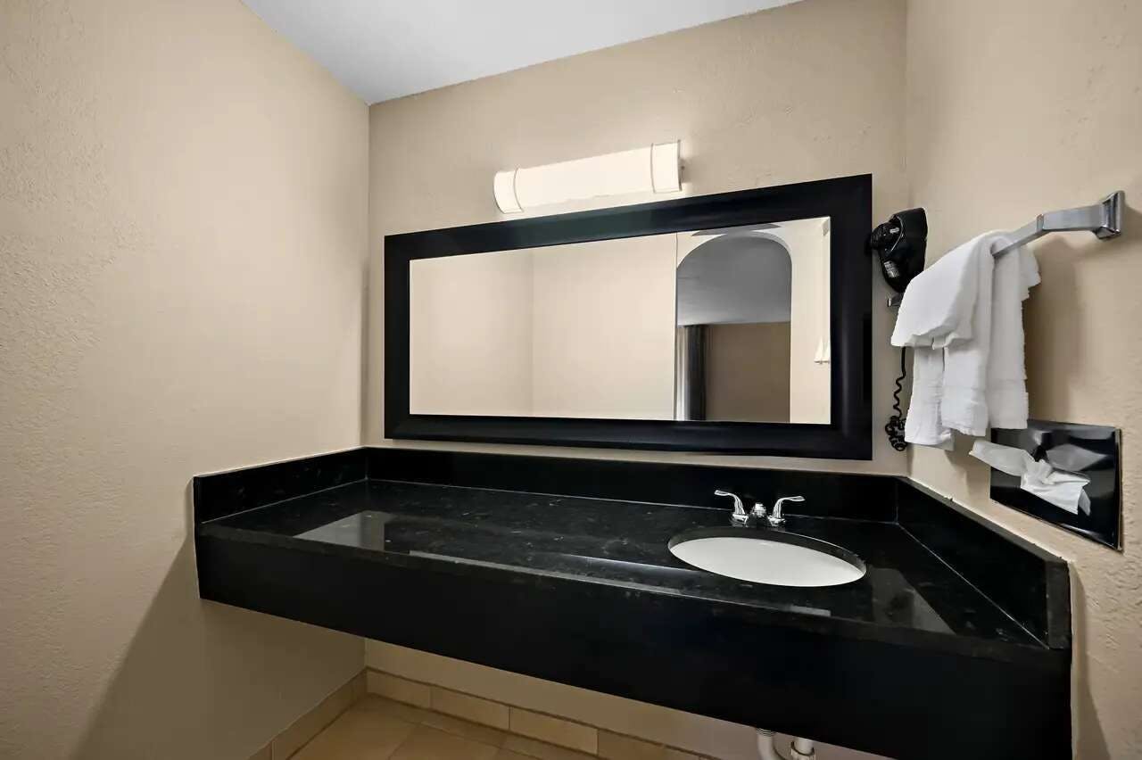 Hotel Quality Inn Fort Myers Cape Coral photo 1