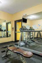 Hotel First Choice Inns At The Swell photo 5