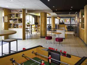 Hotel Ibis Carcassonne Centre La Cité photo 2