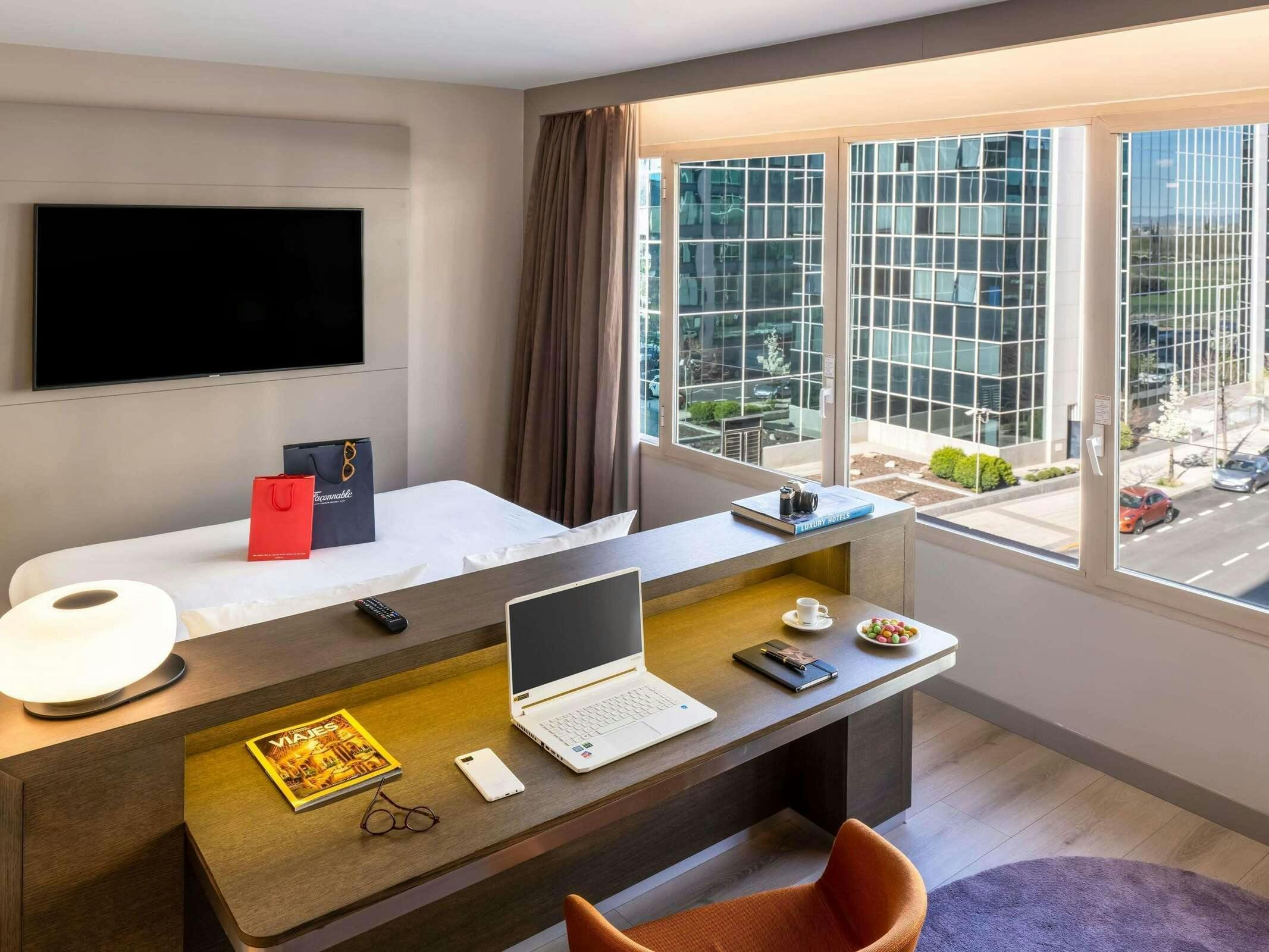 Hotel Novotel Madrid Campo De Las Naciones photo 4