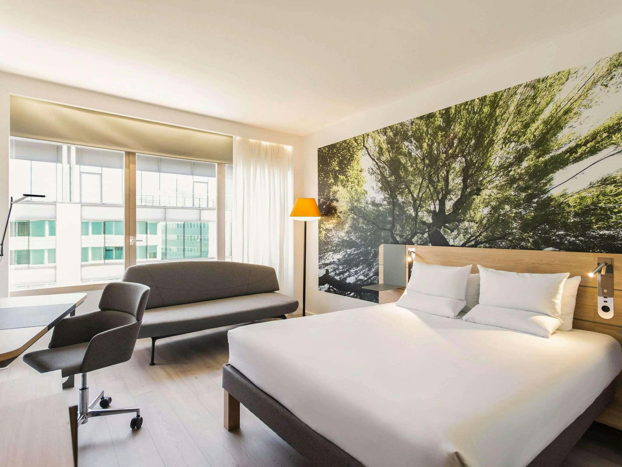 Hotel Novotel Madrid Campo De Las Naciones photo 5