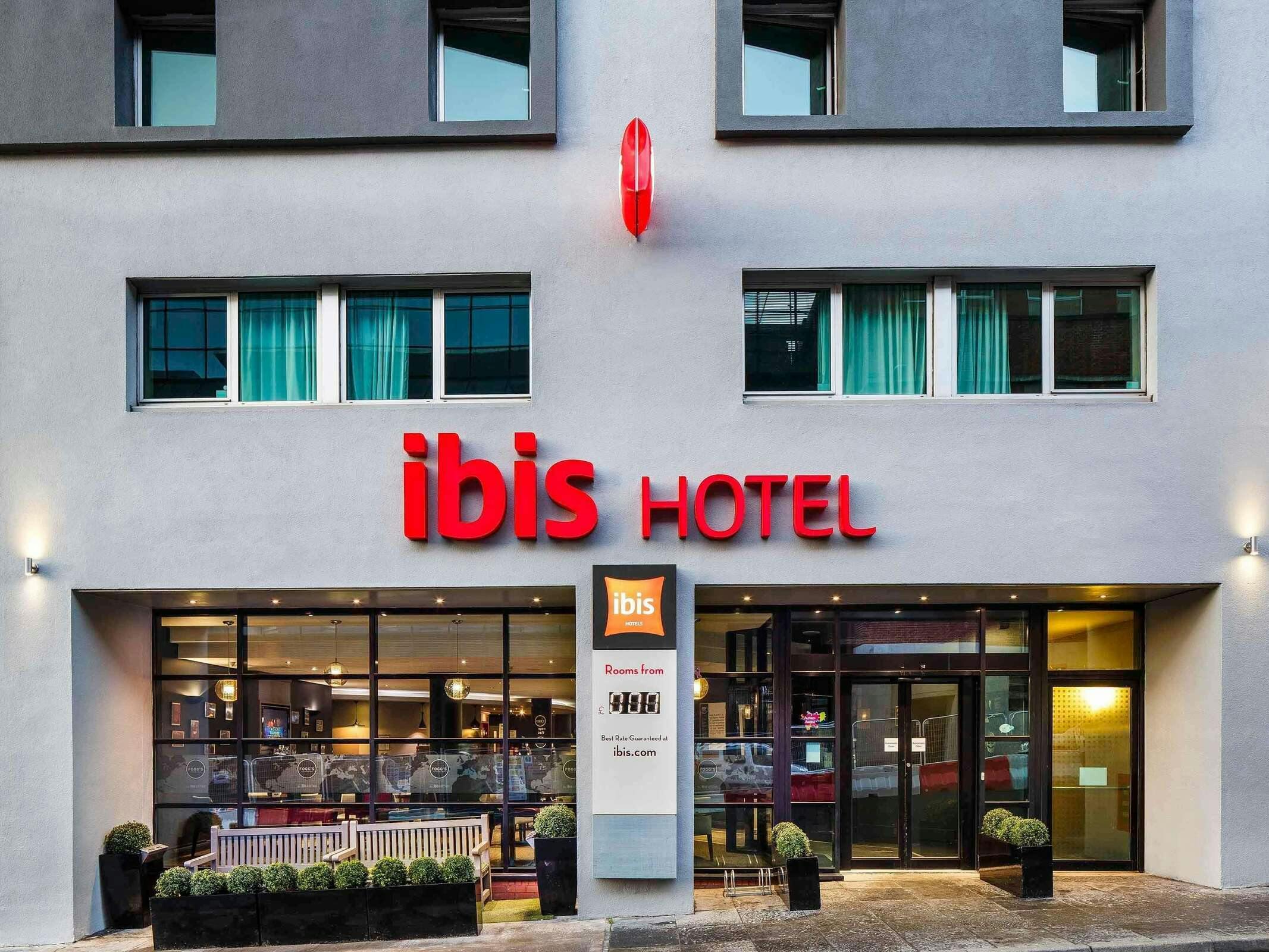 Hotel Ibis Glasgow City Centre Sauchiehall St. photo 2