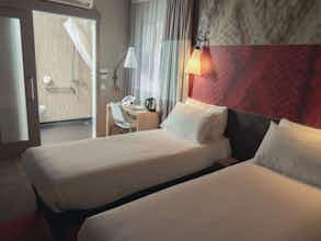 Hotel Ibis Glasgow City Centre Sauchiehall St. photo 3