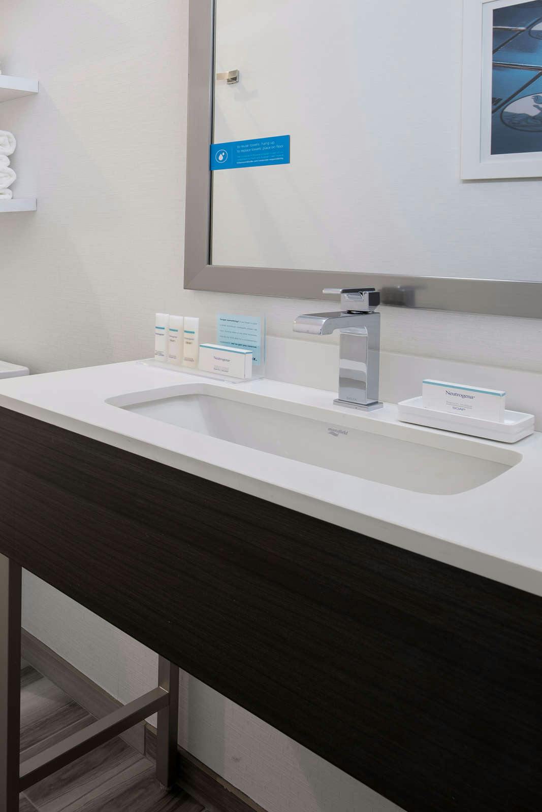 Hotel Hampton Inn Petaluma photo 5