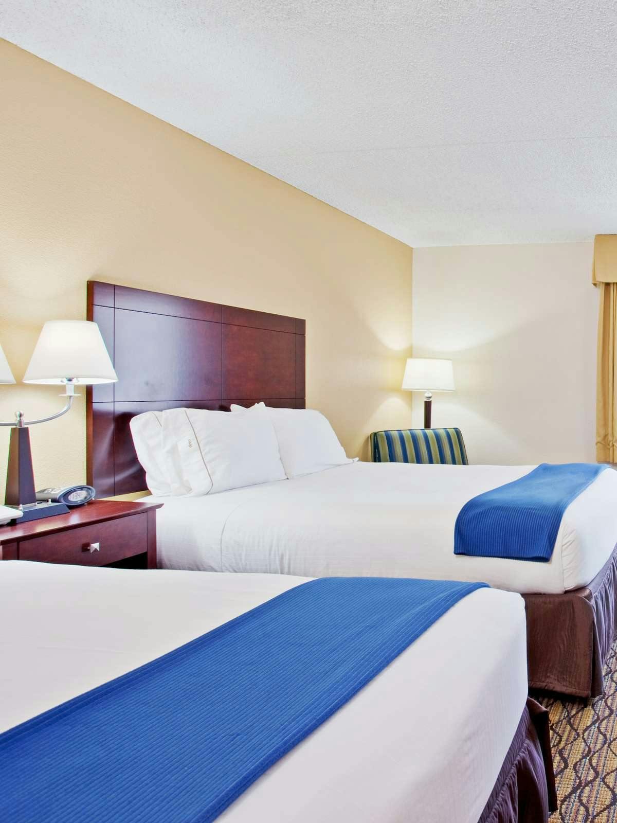 Hotel Holiday Inn Express North photo 1