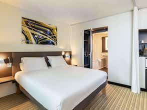 Hotel Novotel Suites Gare Lille Europe photo 3