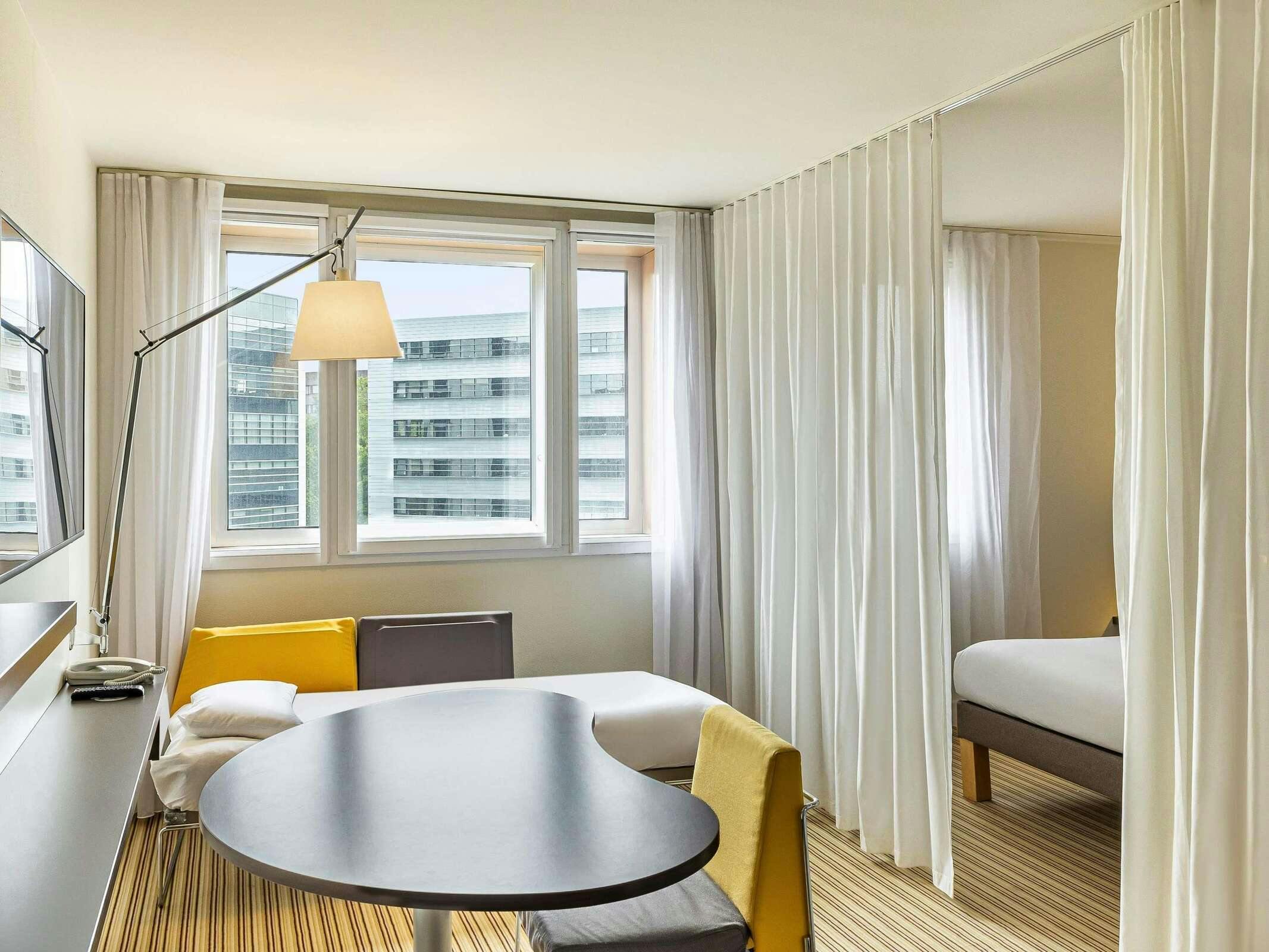 Hotel Novotel Suites Gare Lille Europe photo 4