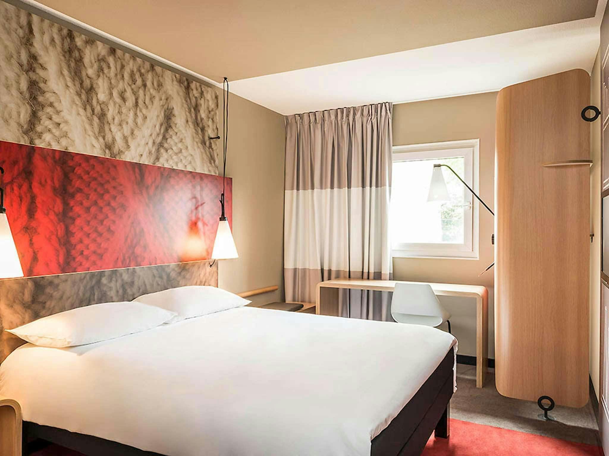 Hotel Ibis Bordeaux Centre Bastide photo 3