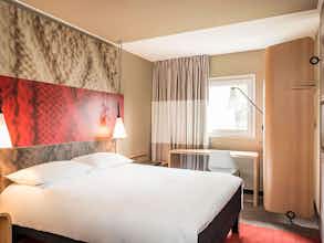 Hotel Ibis Bordeaux Centre Bastide photo 3