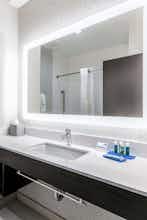 Hotel Holiday Inn Express & Suites Jersey City North - Hoboken photo 3