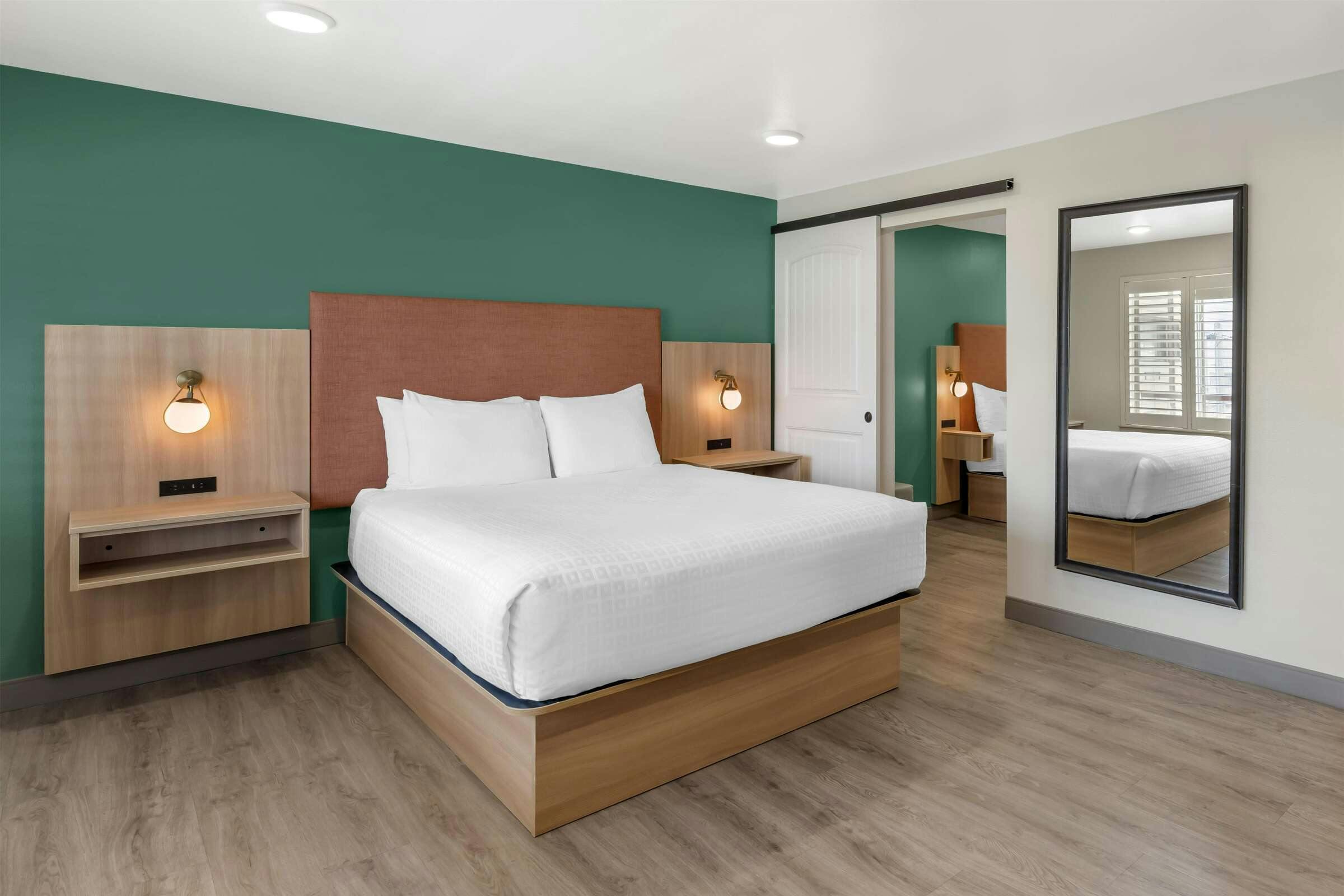 Best Western Plus Clocktower Inn