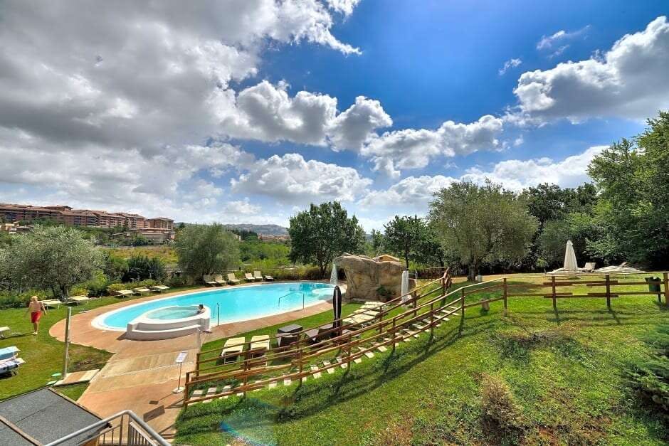 La Meridiana Bleisure Hotel