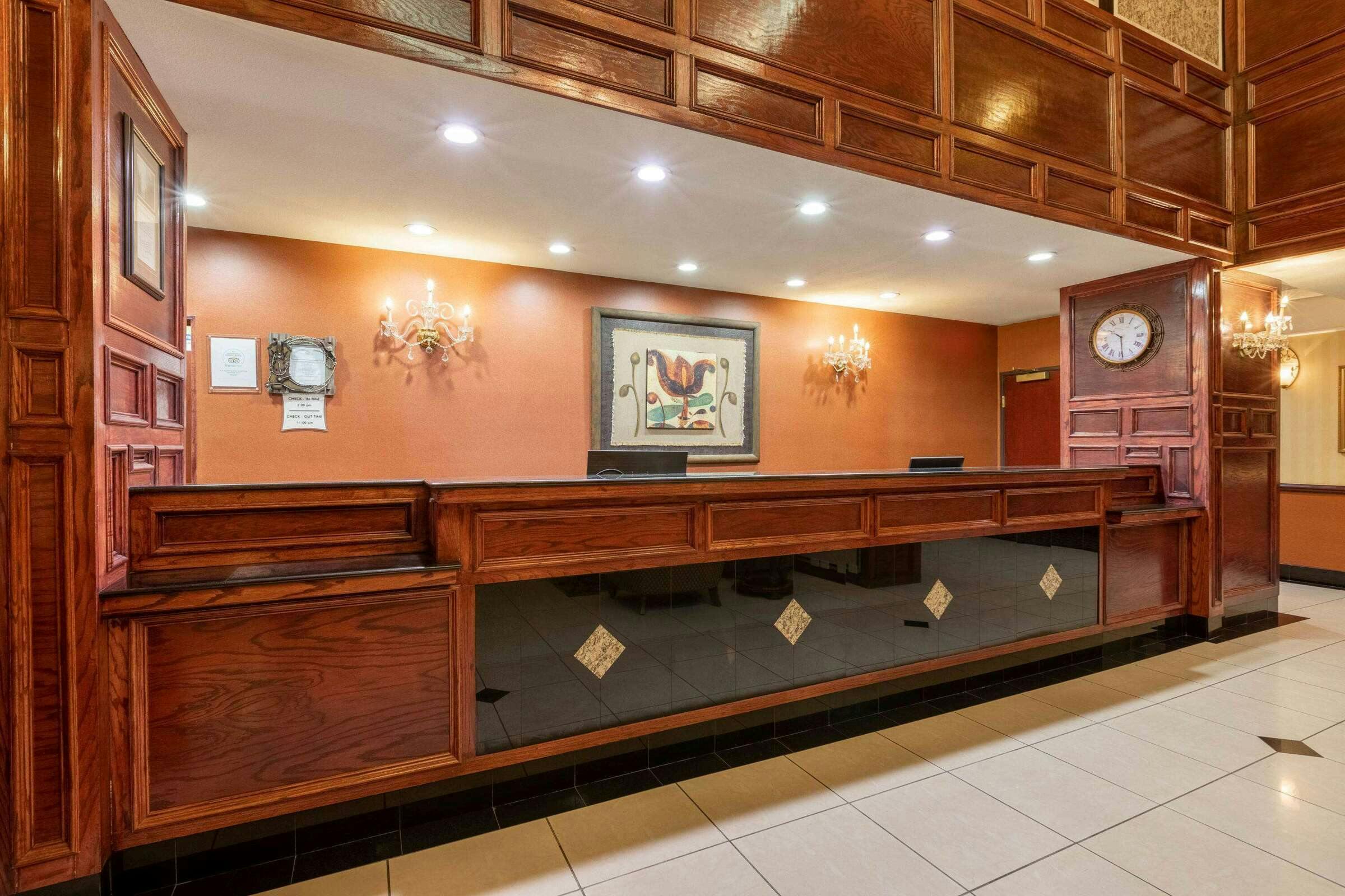 Hotel La Quinta Inn Ste Dodge City photo 1