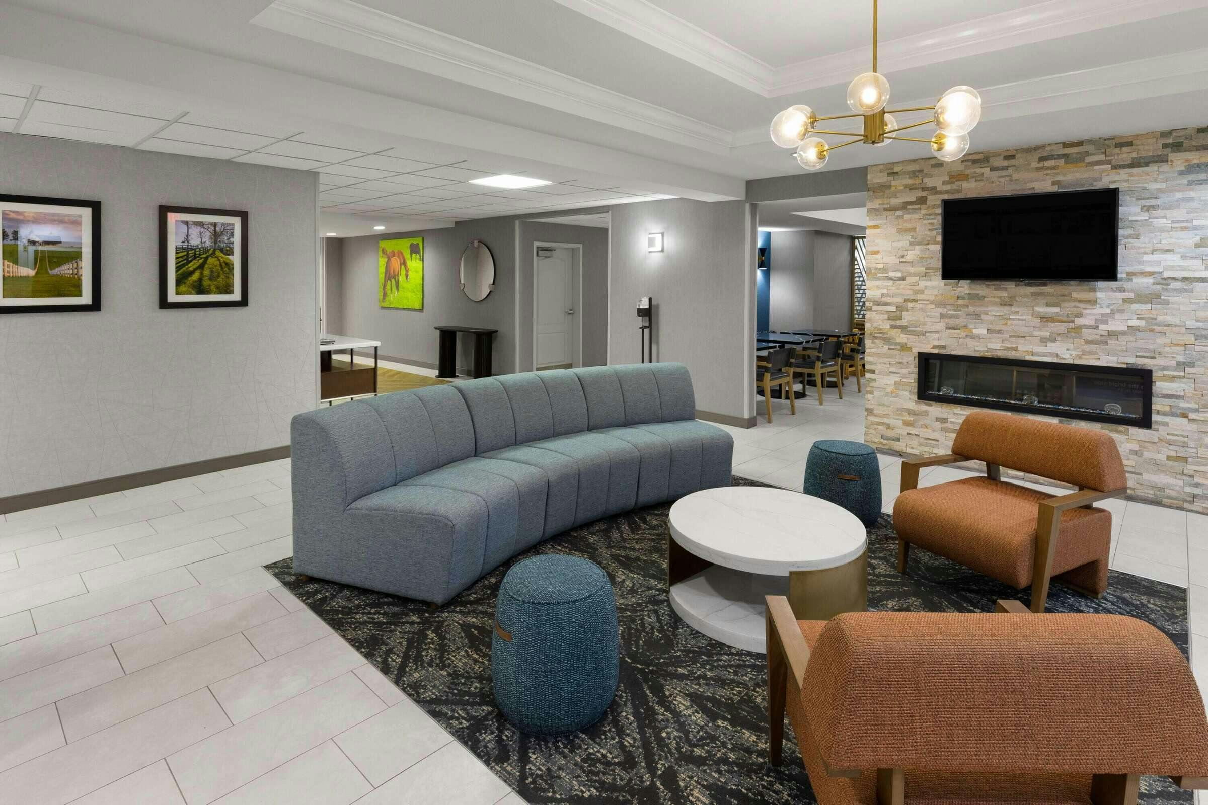 Hotel La Quinta Inn Ste Lexington S photo 2
