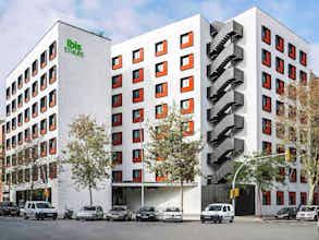 Hotel Ibis Styles Barcelona City Bogatell photo 1
