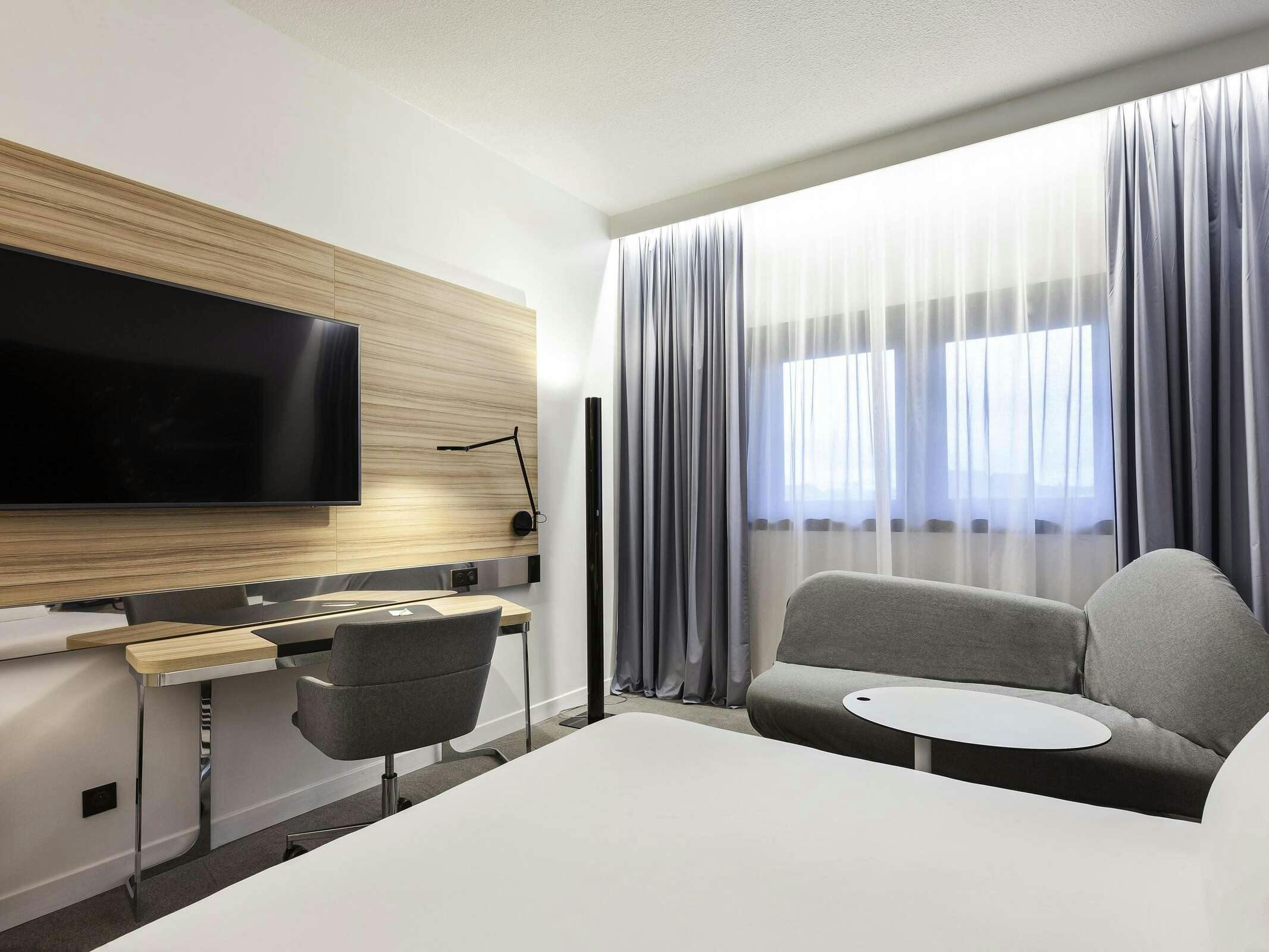 Hotel Novotel Tours Centre Gare photo 3