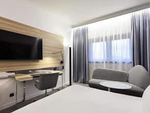 Hotel Novotel Tours Centre Gare photo 3