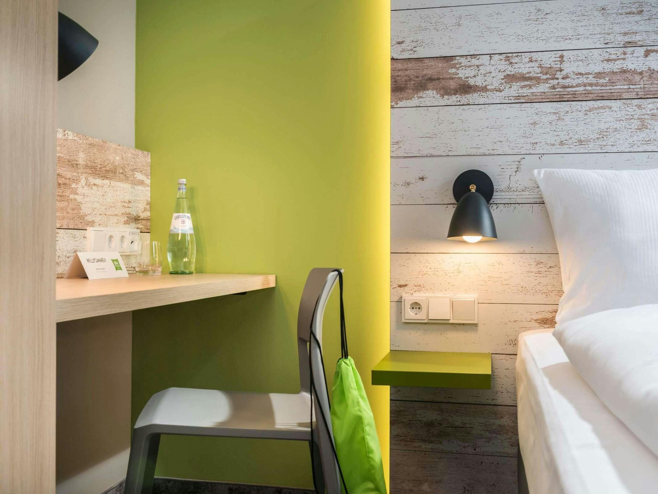 Hotel Ibis Styles Stuttgart Vaihingen photo 5