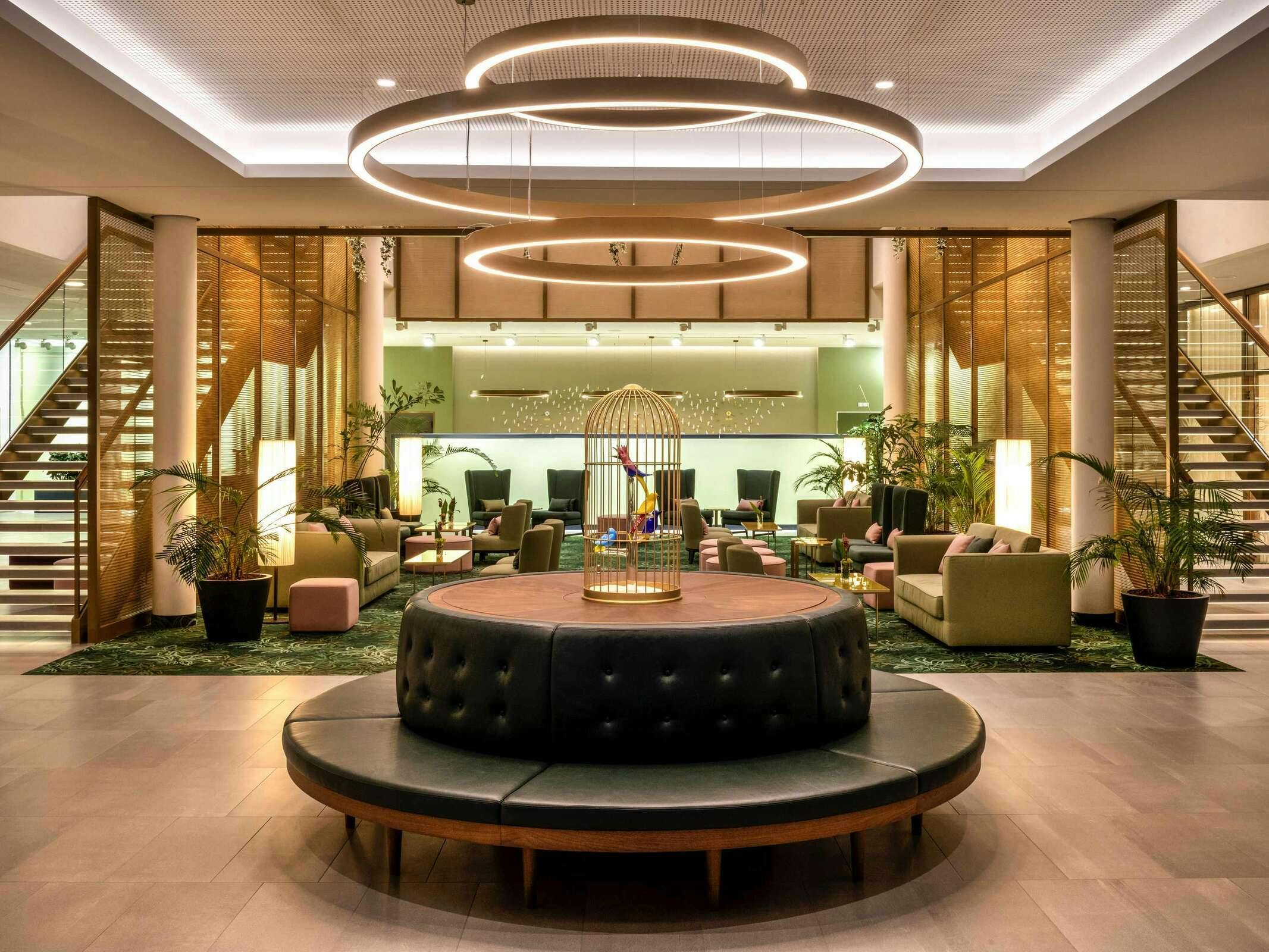 Hotel Mövenpick Hotel Stuttgart Messe & Congress photo 2