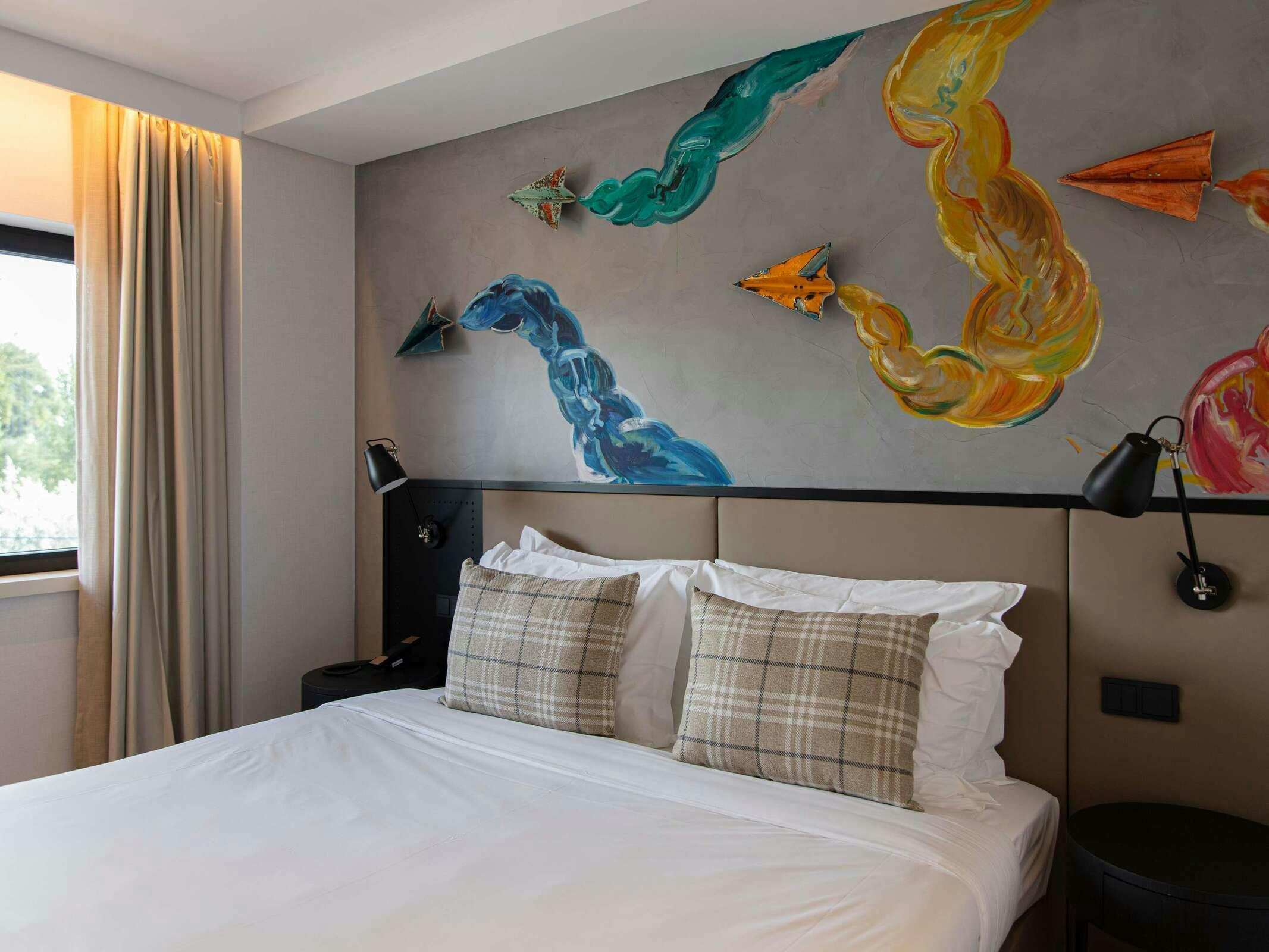 Hotel Ibis Styles Lisboa Aeroporto photo 4