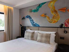 Hotel Ibis Styles Lisboa Aeroporto photo 4