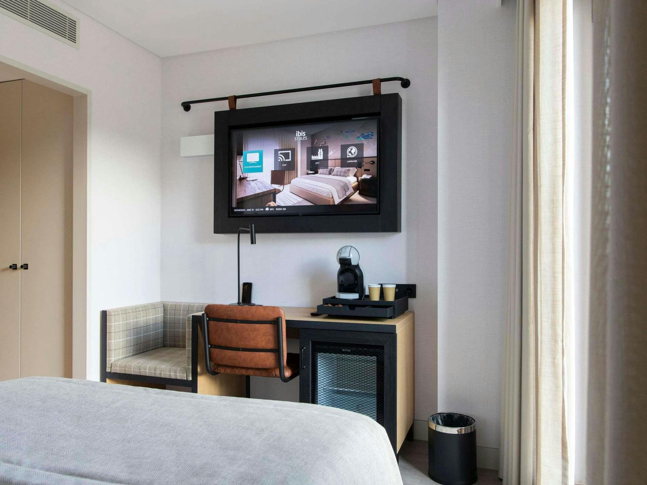 Hotel Ibis Styles Lisboa Aeroporto photo 5
