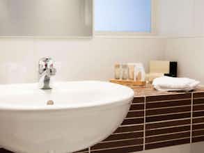 Hotel Hotel Des Colonies Brussels By Mercure photo 5