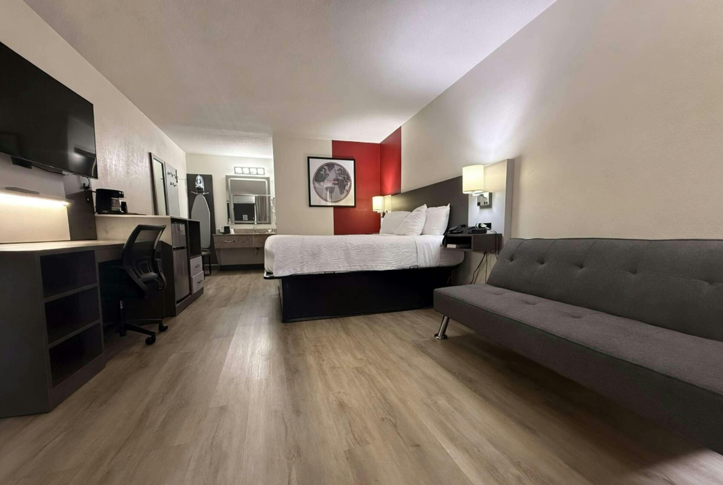 Hotel Ramada Harrisonburg photo 2