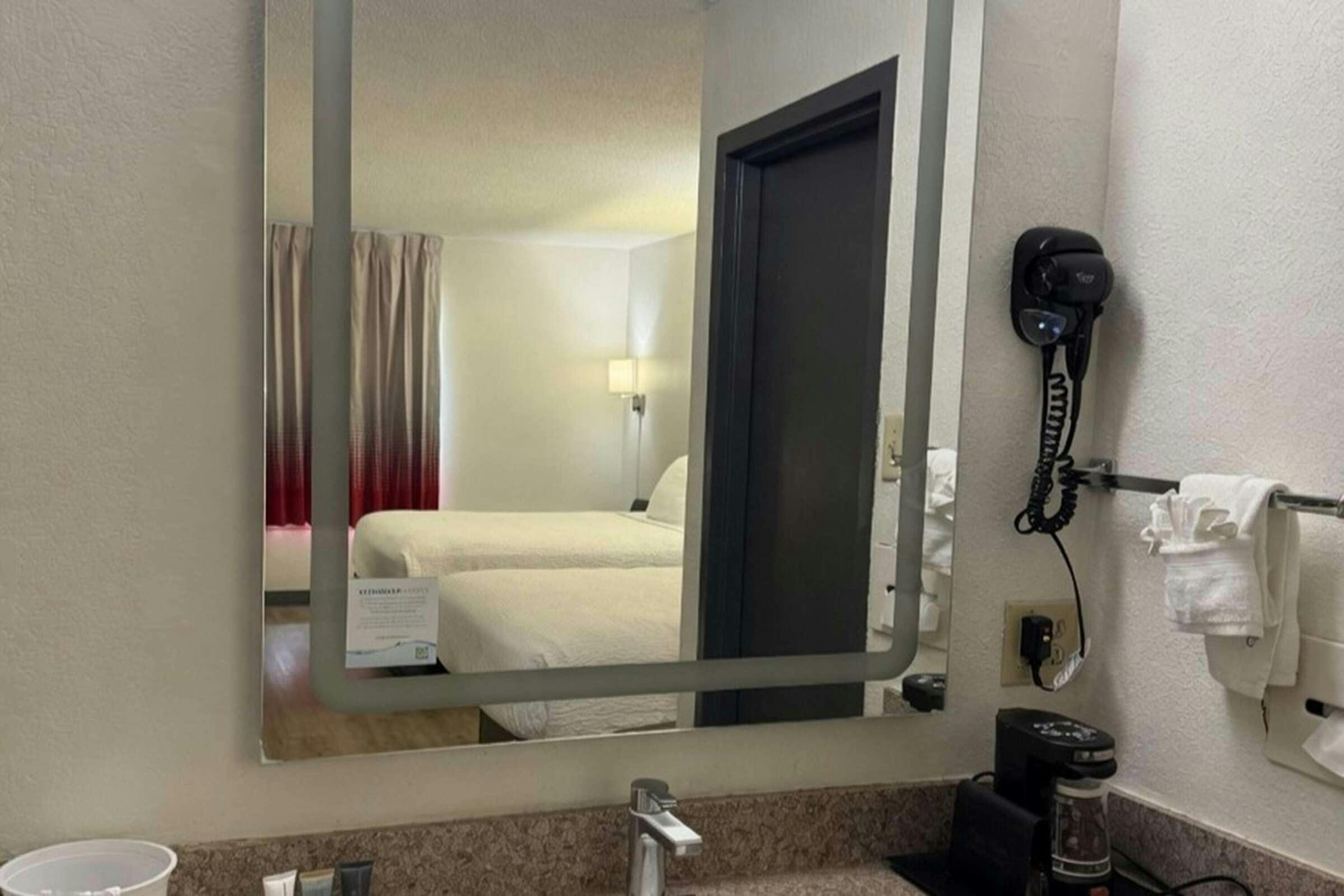 Hotel Ramada Harrisonburg photo 4